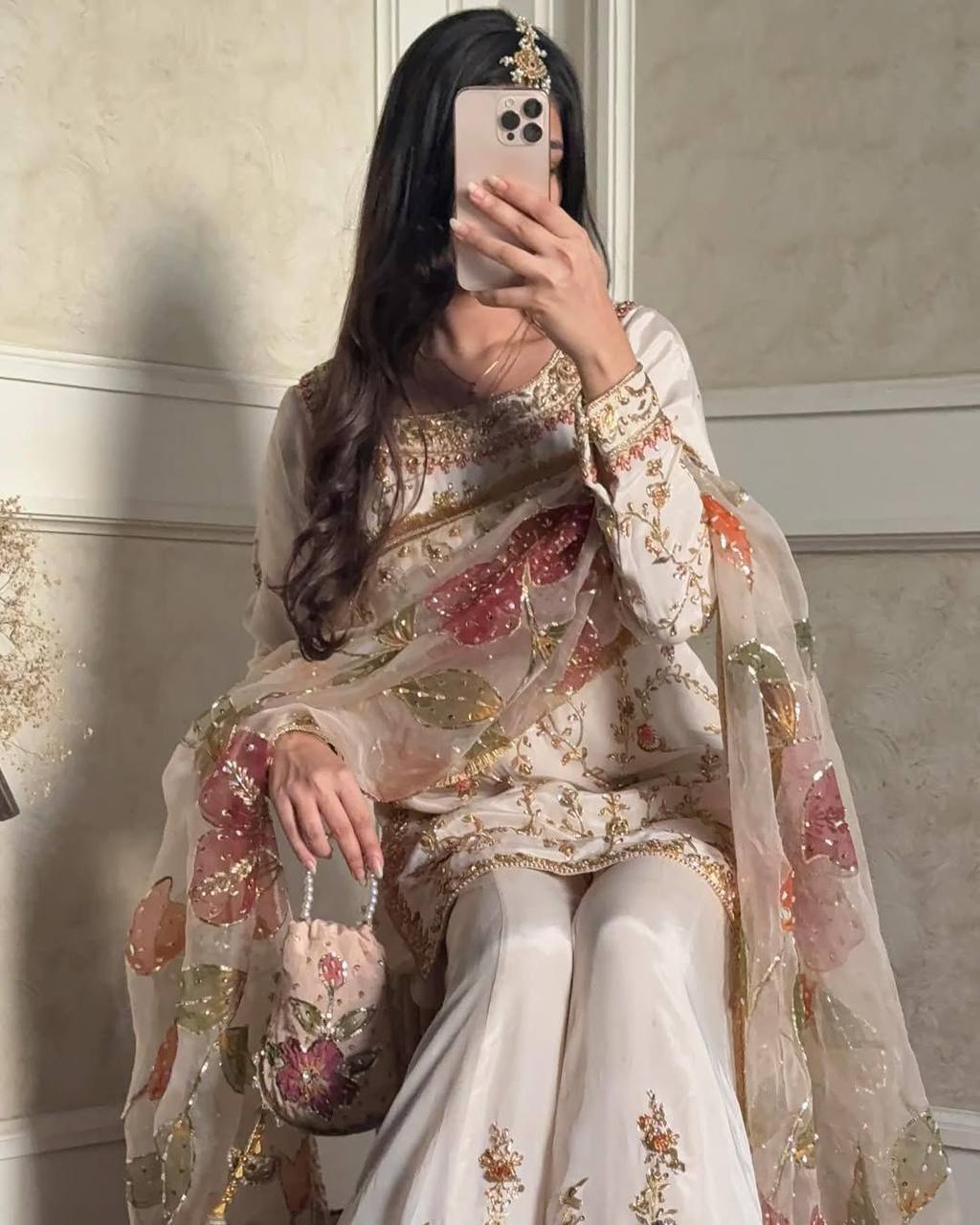 Chandni Gulzar Resham Floral Veil Pakistani Suit