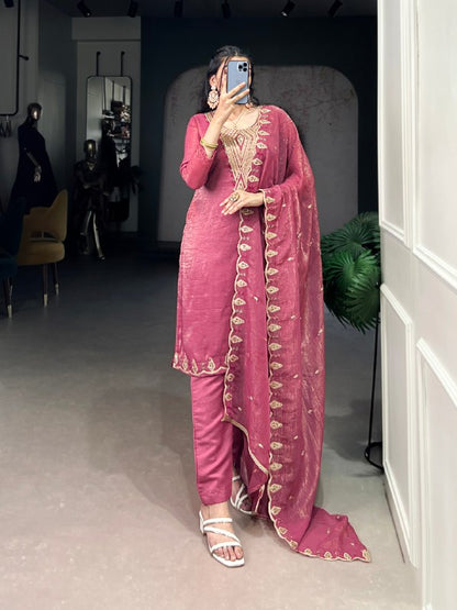 Gulaabi Noor A Rosy Radiance in Handcrafted Threadwork Suit Set