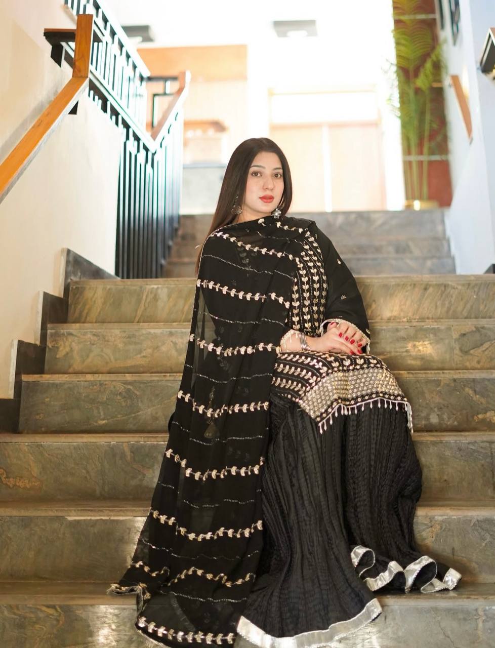 Designer Black Ready To Wear Crystal Mirror & Gota Embroidery Set