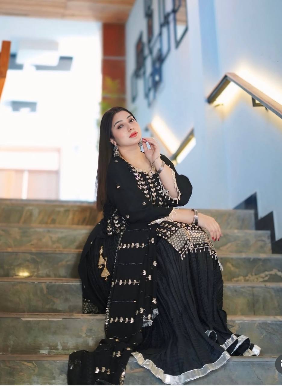 Designer Black Ready To Wear Crystal Mirror & Gota Embroidery Set