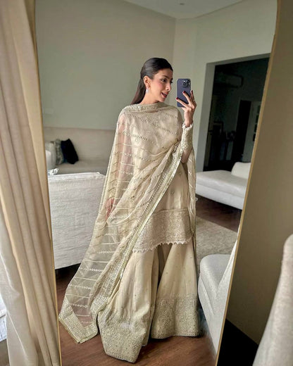 Sheher-e-Saaz Threads of Tradition in a Modern Party Wear Spacial Sharara Set