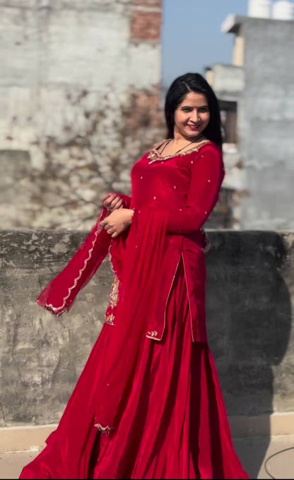 Myra Classic Twirl Look Red Embroidered Bids Hand Work Set