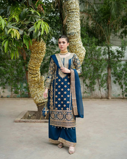 Dastaan e Neelum A Royal Chronicle Woven in Midnight and Gold Suit