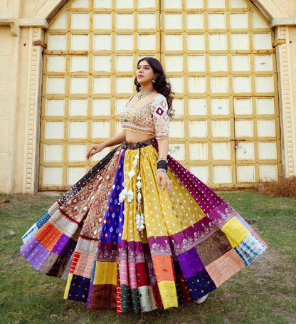 MULTICOLOR LEHENGA CANVAS PATTA BORDER WITH WHITE DUPATTA