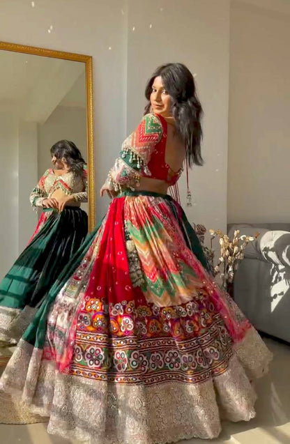 NAVRATRI SPECIAL BEAUTIFUL DESIGNER PRINTED LAHENGA CHOLI