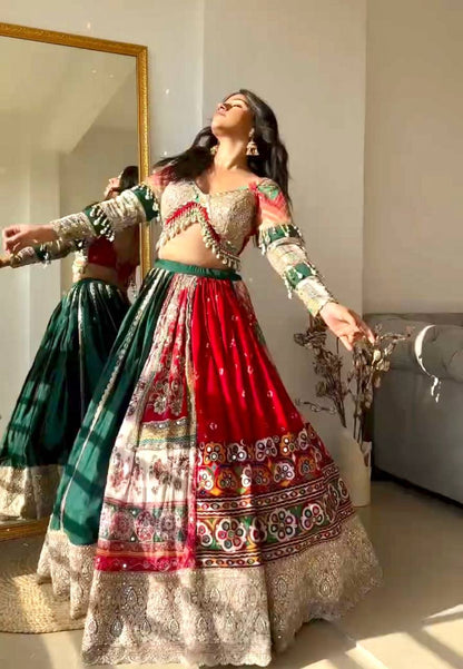 NAVRATRI SPECIAL BEAUTIFUL DESIGNER PRINTED LAHENGA CHOLI