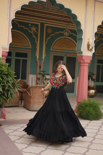 Noorvi Black Mirror Embroidered Navratri Lehenga Set Gown