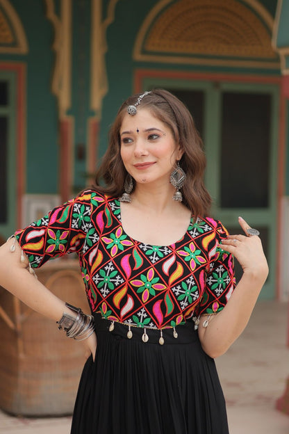 Noorvi Black Mirror Embroidered Navratri Lehenga Set Gown