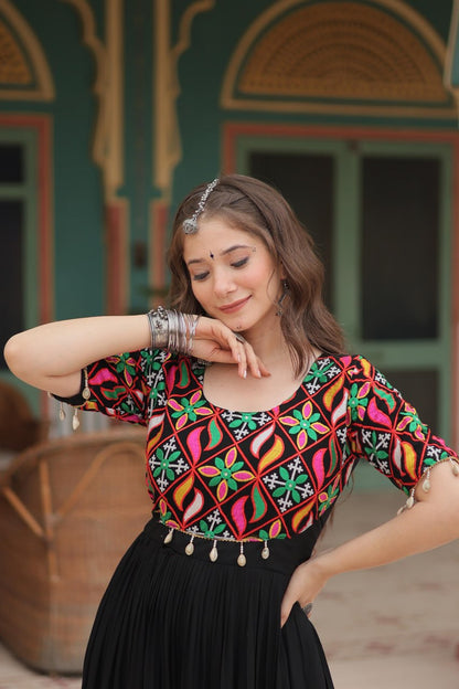 Noorvi Black Mirror Embroidered Navratri Lehenga Set Gown