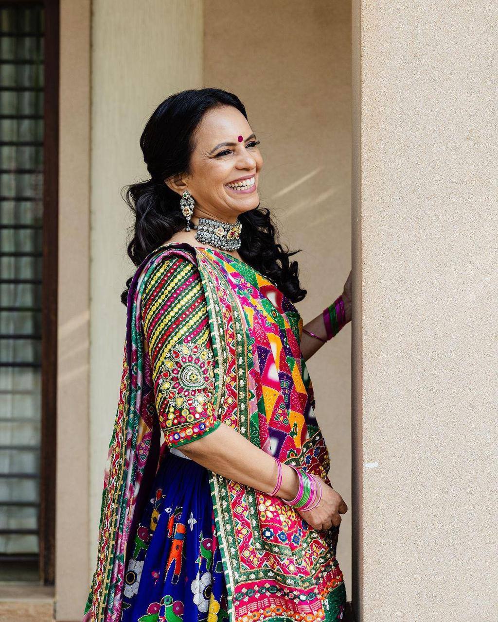 Rang Rasiya Royale Twirl Bold Embroidered Borders Choli