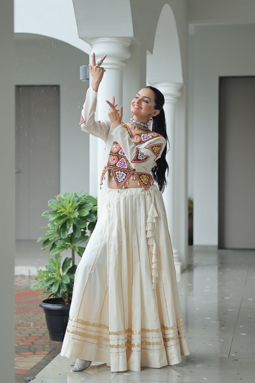 Ivory Rangat Kutchi Mirror Work Lehenga Set