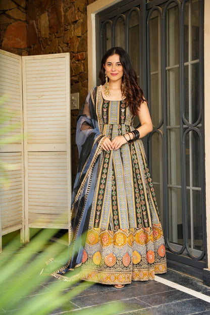 Heer Haveli Maxi Set