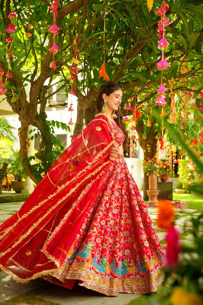 Divynaar Heavy Lehenga Set