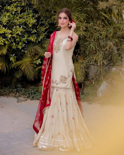 Mahira Designer And Elegance Three Piece Sarara Suit