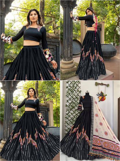 Jhanvi Jalwa Shimmer of Nine Nights Lahenga Choli